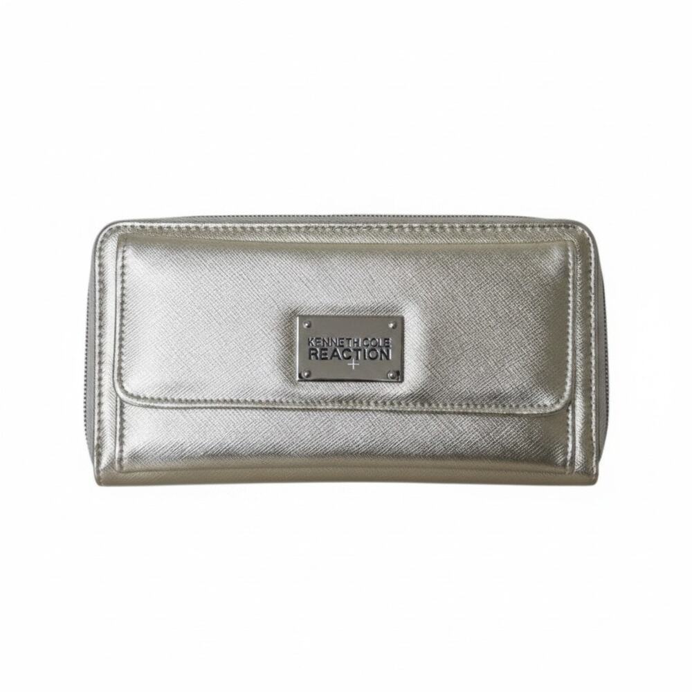 Kenneth Cole Reaction Silver Metallic Zip Around Wallet Clutch NWT